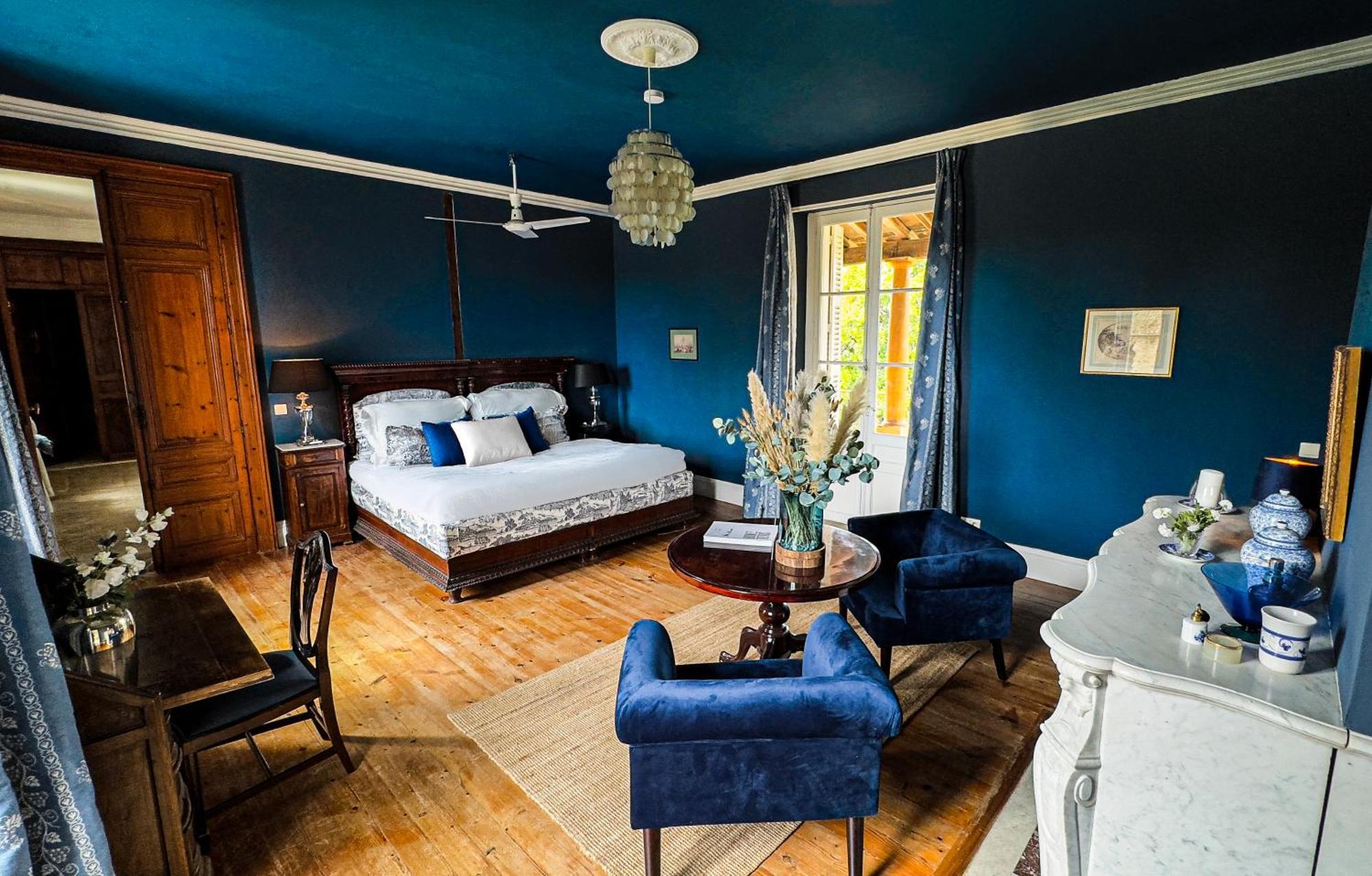 Chateau La Gineste - Castle And Vineyard Lodge Duravel