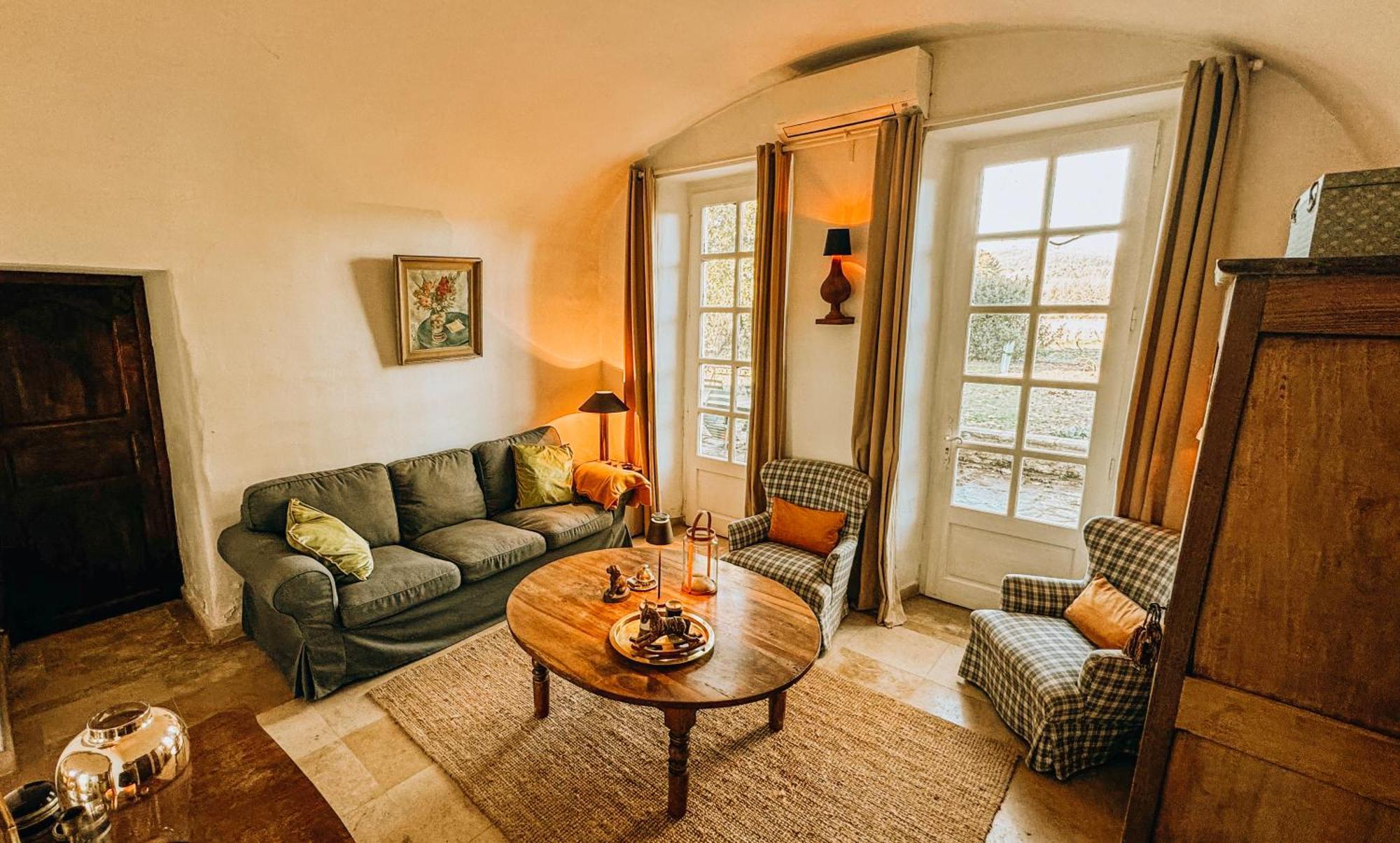 Lodge Chateau La Gineste - Castle And Vineyard *